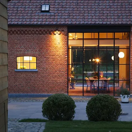 O-Lit Bed & Breakfast 4*